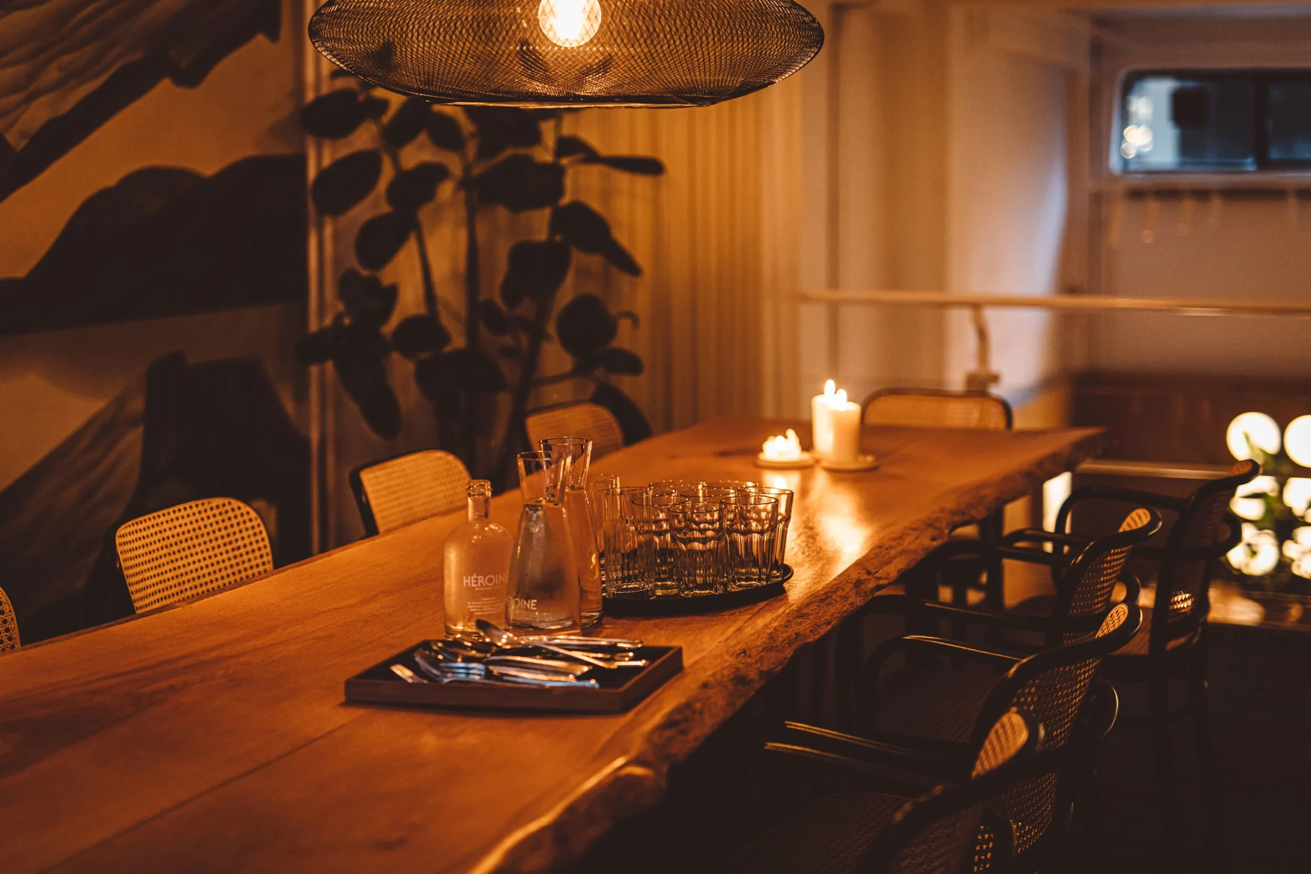Héroïne, restaurant et bar à Rotterdam